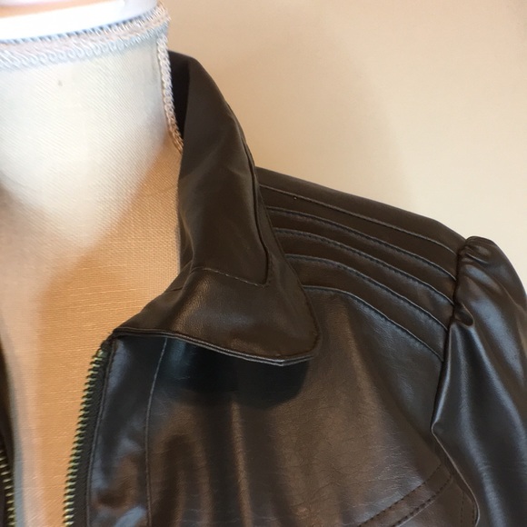 Jacket - Picture 3 of 4